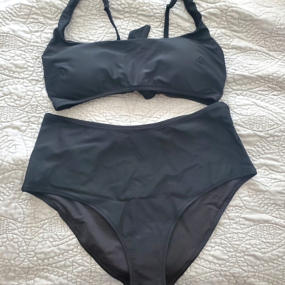 BRAND NEW super cute XL Aerie two piece suit!